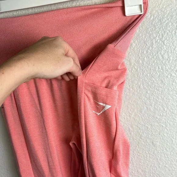 Gymshark Scrunch Butt Leggings - Picture 4 of 8